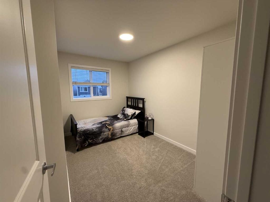 321 Magnolia Way Se, Calgary, AB - Indoor