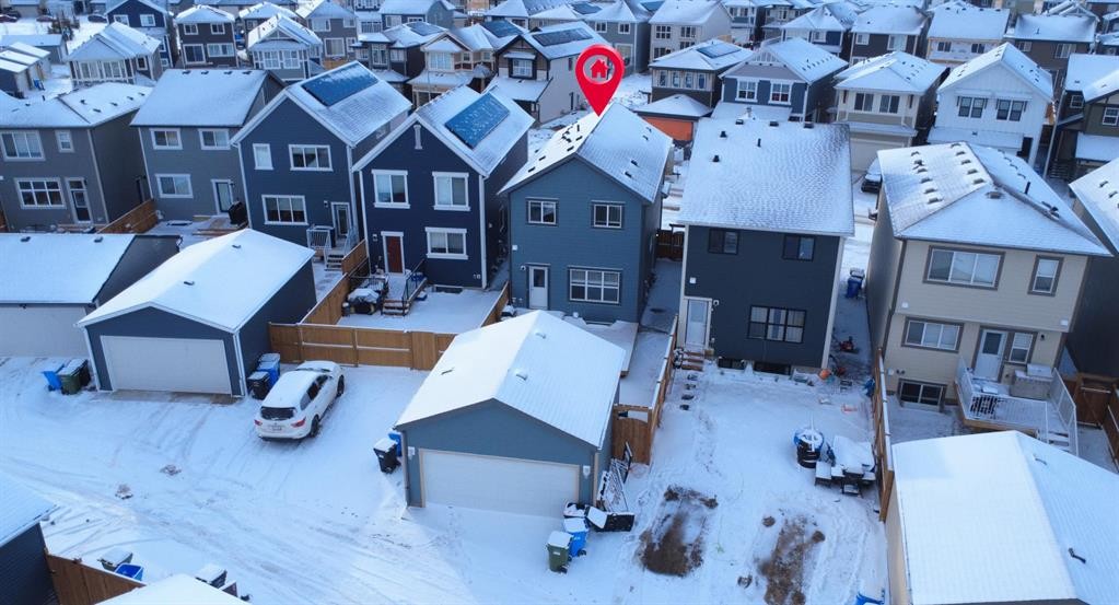 321 Magnolia Way Se, Calgary, AB - Outdoor With Facade