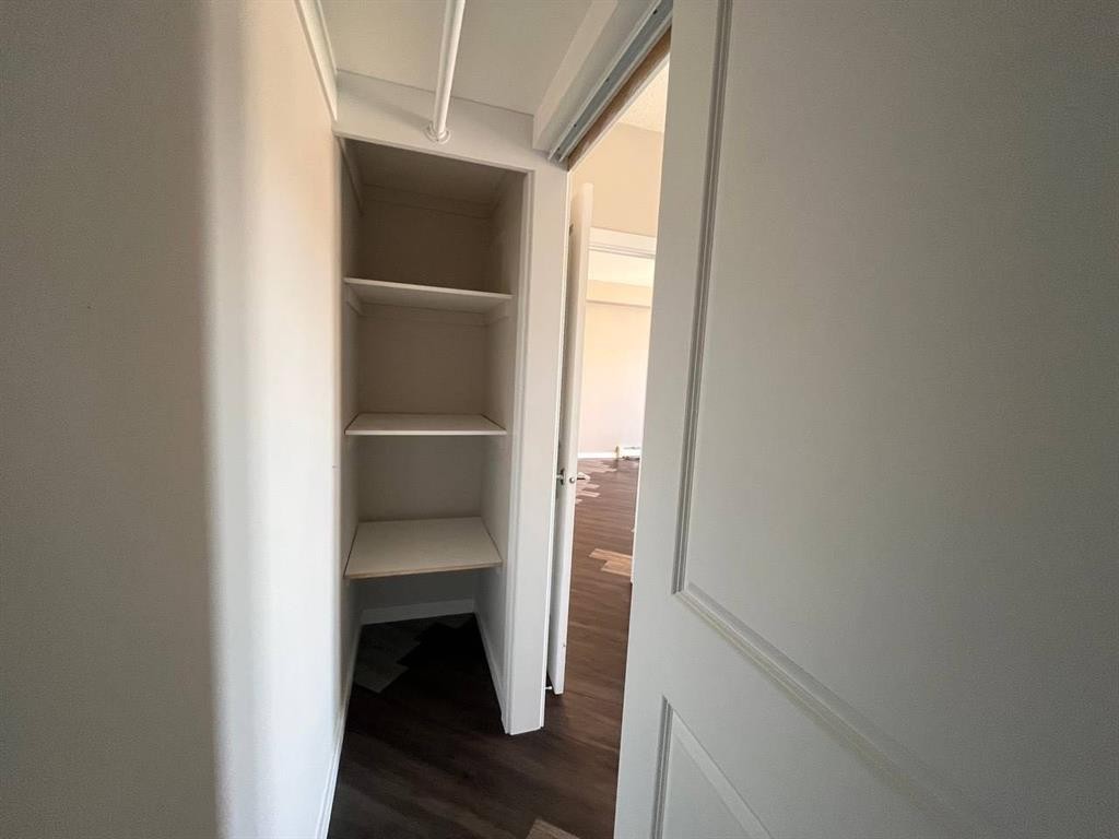 208-100 Cranfield Common Se, Calgary, AB - Indoor