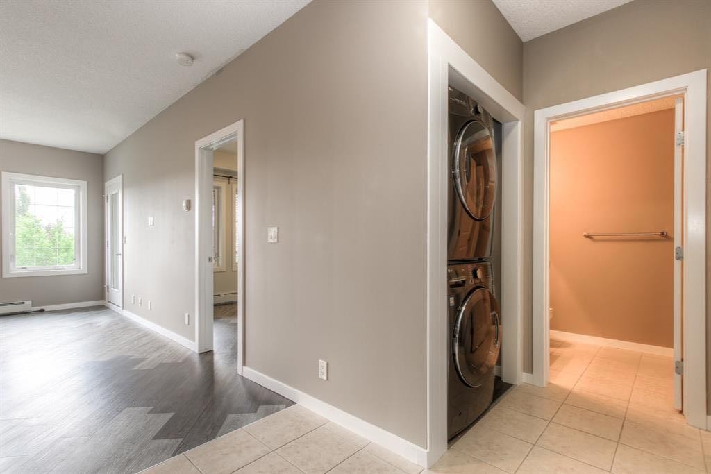 208-100 Cranfield Common Se, Calgary, AB - Indoor Photo Showing Laundry Room
