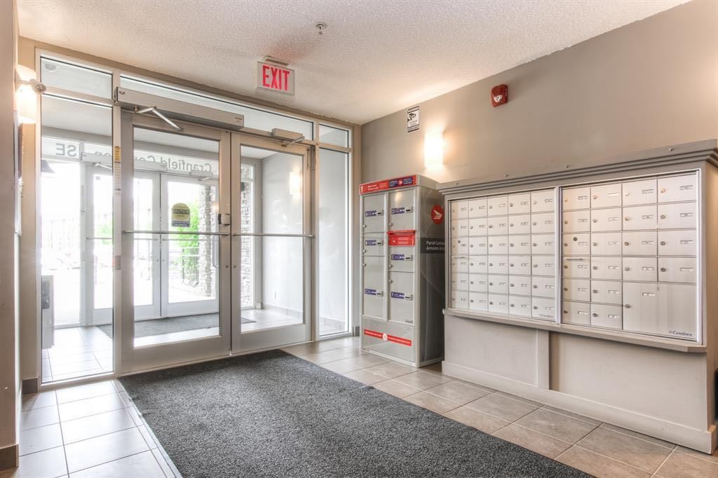 208-100 Cranfield Common Se, Calgary, AB - Indoor Photo Showing Other Room