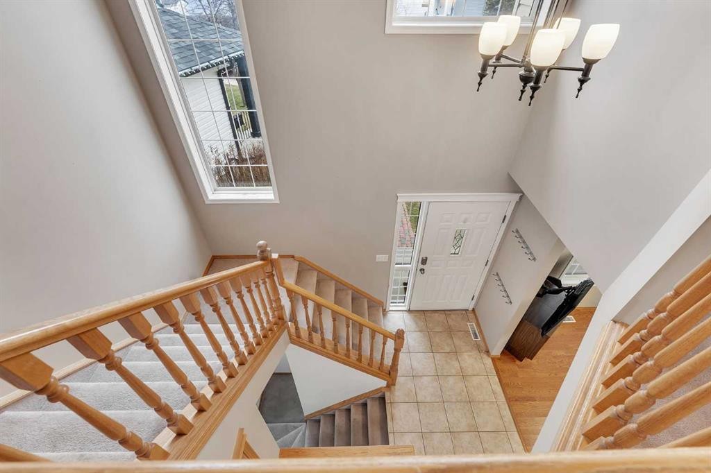 52 Covewood Green Ne, Calgary, AB - Indoor Photo Showing Other Room