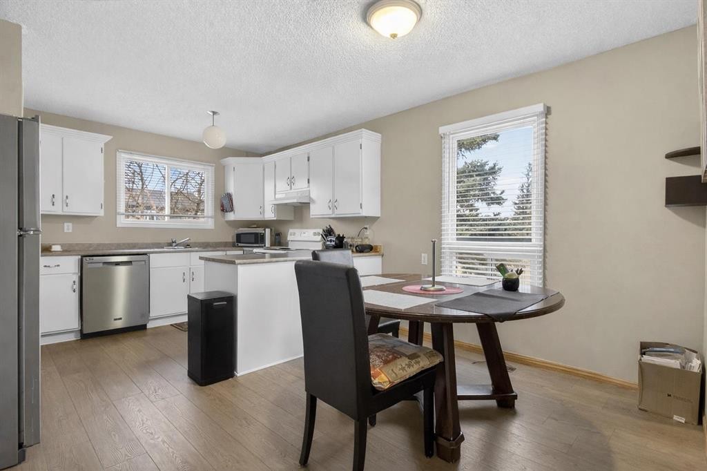 27 Bedford Road Ne, Calgary, AB - Indoor