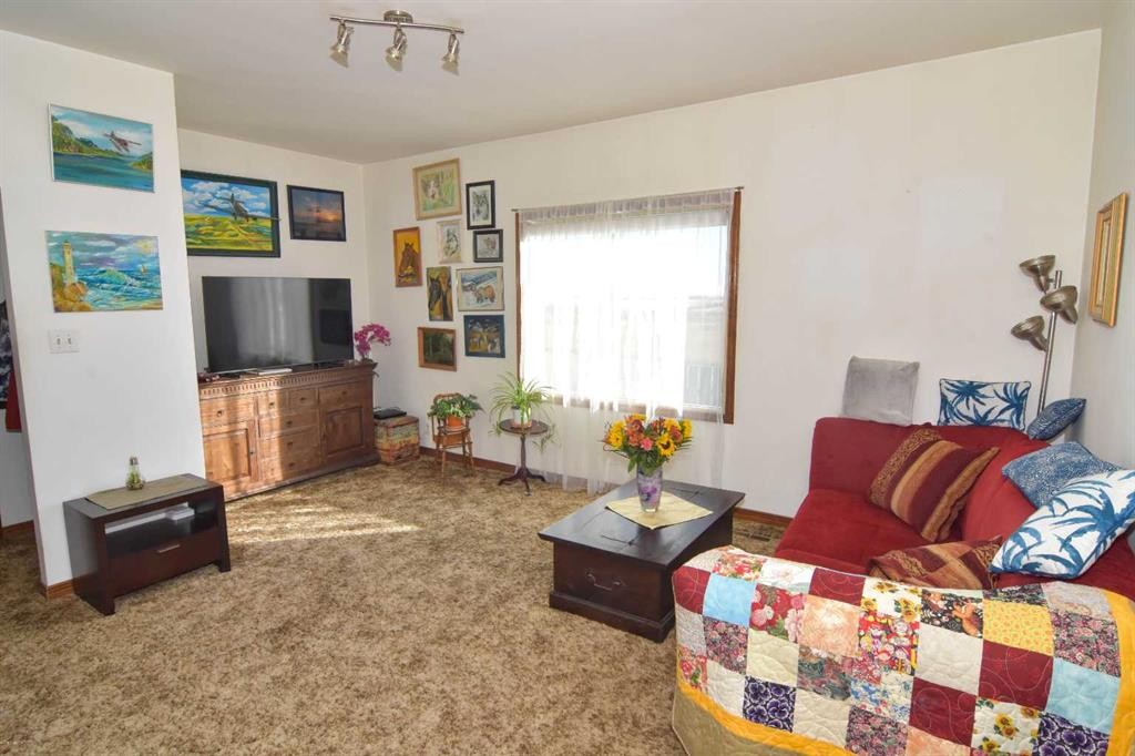 253215 Range Road 280, Delacour, AB - Indoor Photo Showing Other Room