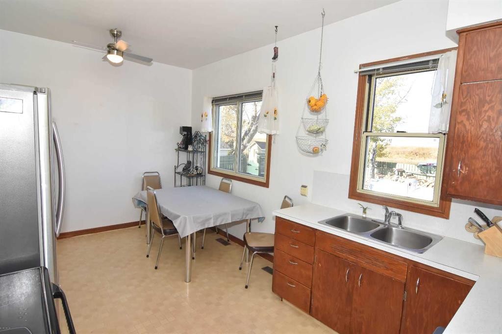 253215 Range Road 280, Delacour, AB - Indoor