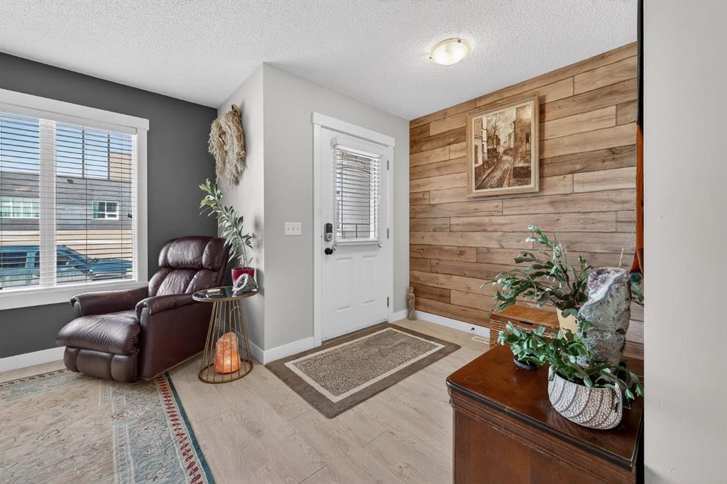 203 Fireside Parkway, Cochrane, AB - Indoor