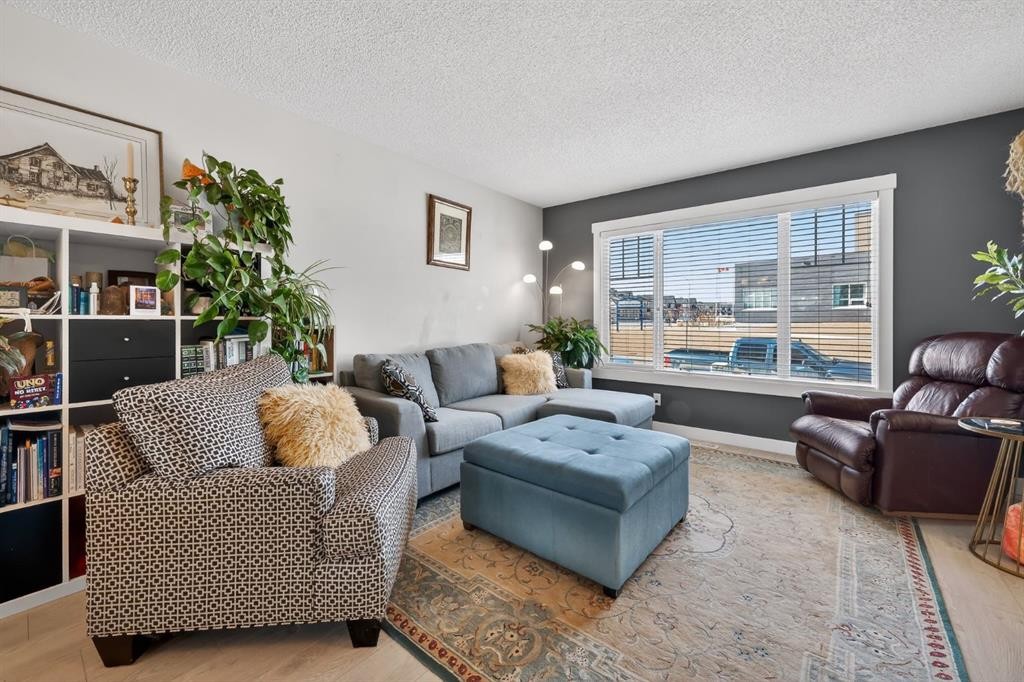 203 Fireside Parkway, Cochrane, AB - Indoor Photo Showing Living Room