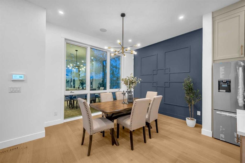 2435 52 Avenue Sw, Calgary, AB - Indoor Photo Showing Dining Room
