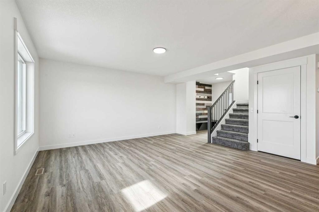 26A Poplar Ridge Close, Didsbury, AB - Indoor Photo Showing Other Room