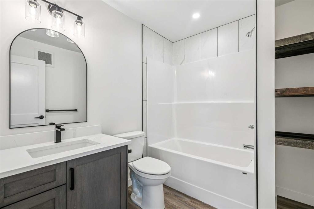 26A Poplar Ridge Close, Didsbury, AB - Indoor Photo Showing Bathroom