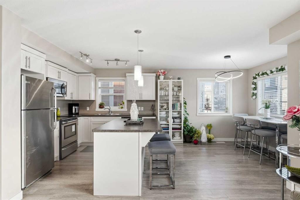 427 Redstone View Ne, Calgary, AB - Indoor Photo Showing Other Room