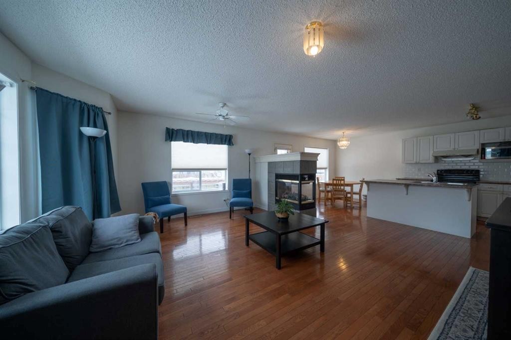 11 Arbour Stone Crescent Nw, Calgary, AB - Indoor