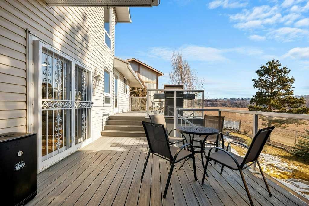 44 Deerbrook Crescent Se, Calgary, AB - Outdoor With Deck Patio Veranda
