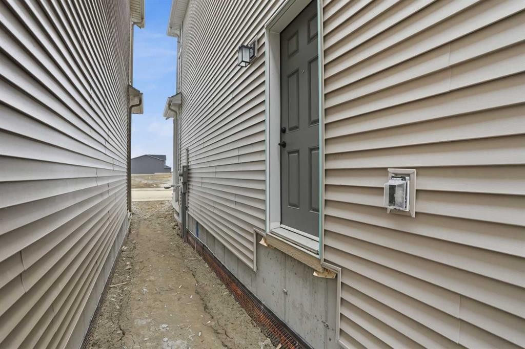 68 Buffaloberry Manor Se, Calgary, AB - Outdoor