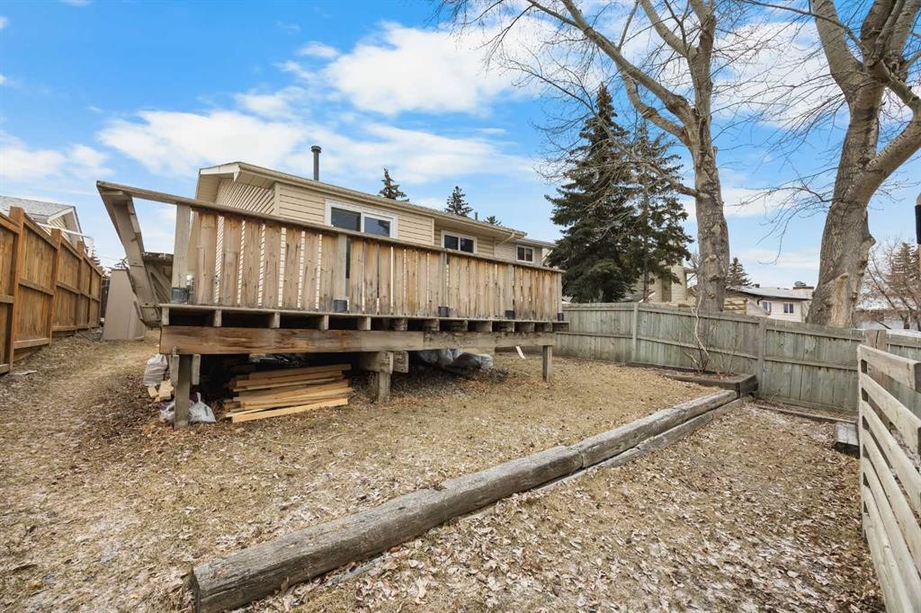 23 Edgedale Road Nw, Calgary, AB - Outdoor With Deck Patio Veranda