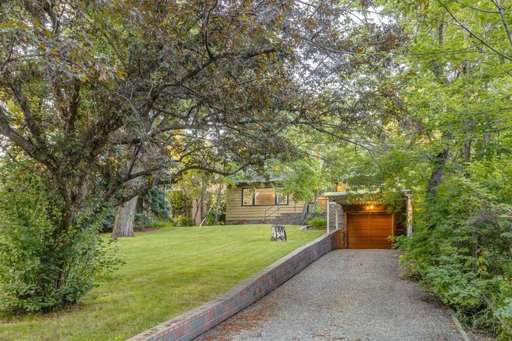 1424 Premier Way Sw, Calgary, AB - Outdoor