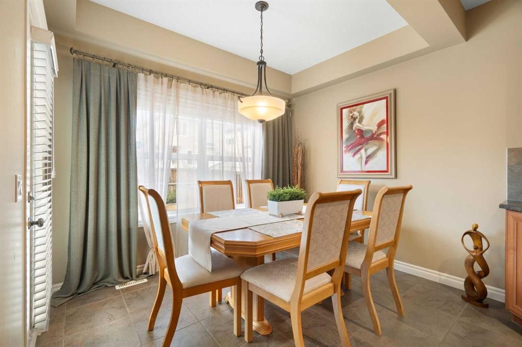 40 Bridleridge Lane Sw, Calgary, AB - Indoor Photo Showing Dining Room