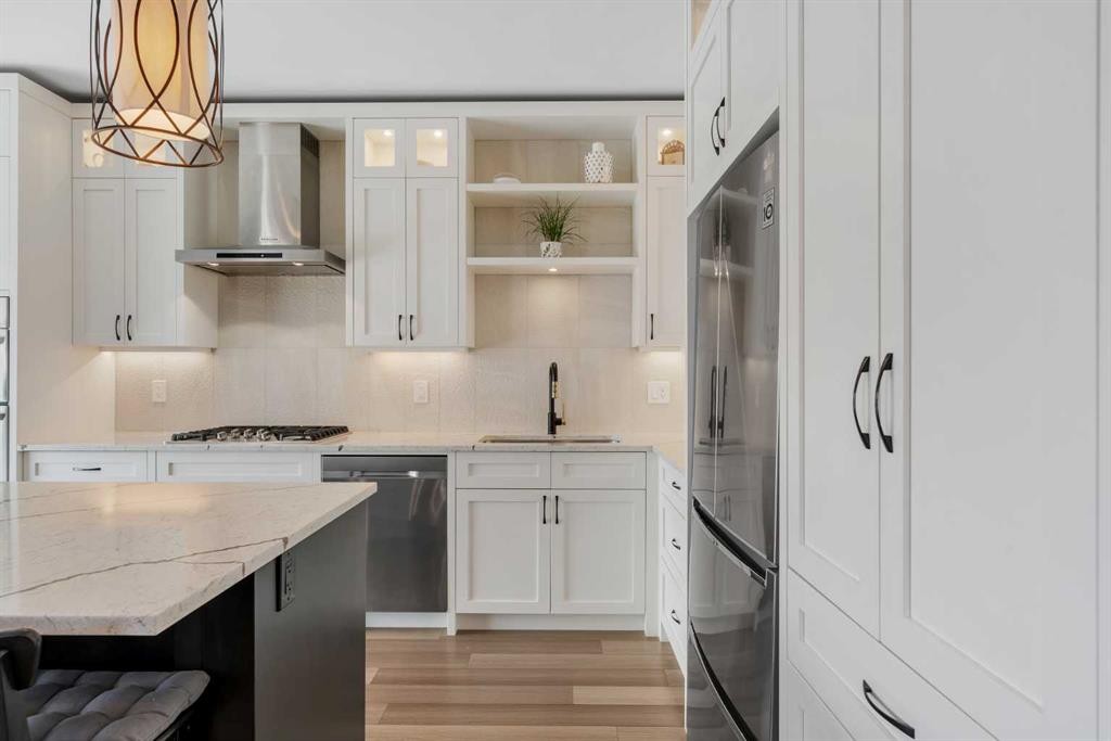 143 Cranfield Circle Se, Calgary, AB - Indoor Photo Showing Kitchen With Upgraded Kitchen
