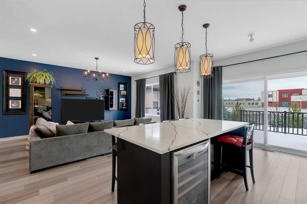 143 Cranfield Circle Se, Calgary, AB - Indoor