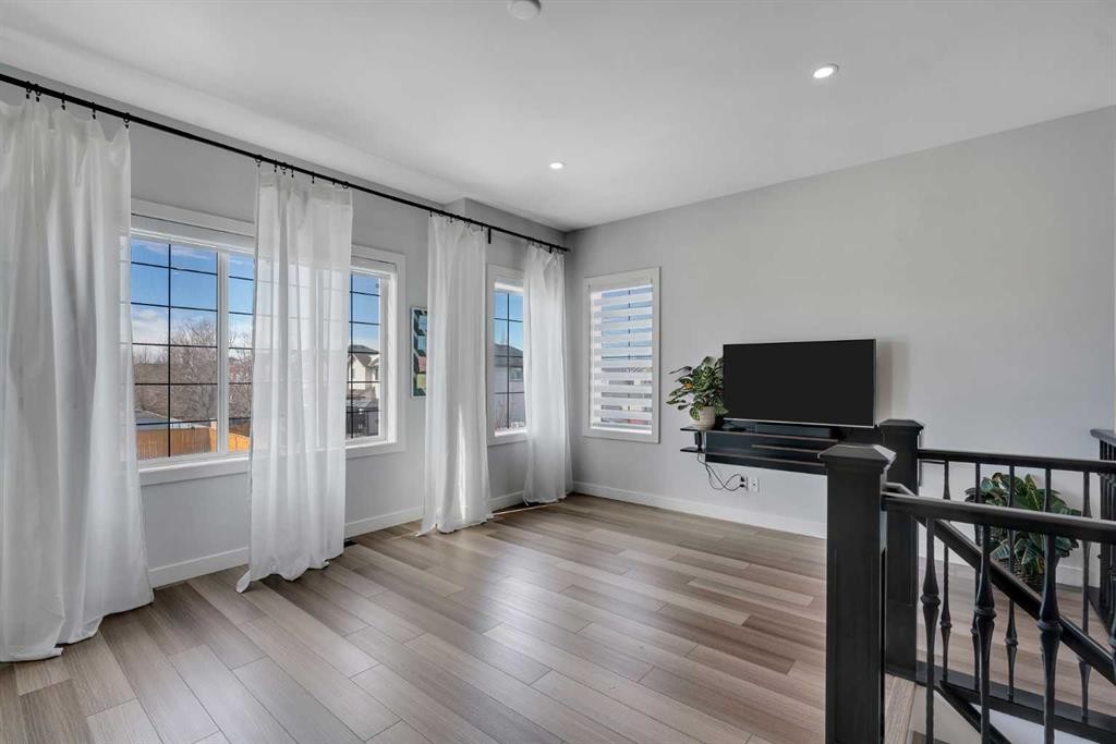 143 Cranfield Circle Se, Calgary, AB - Indoor Photo Showing Office