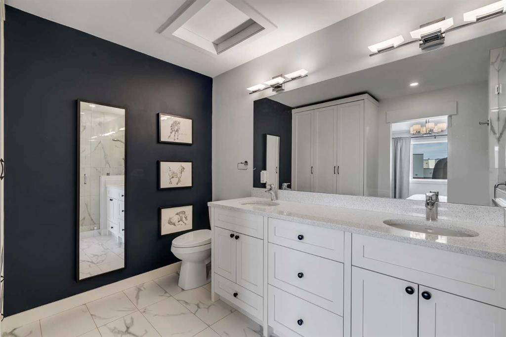 143 Cranfield Circle Se, Calgary, AB - Indoor Photo Showing Bathroom