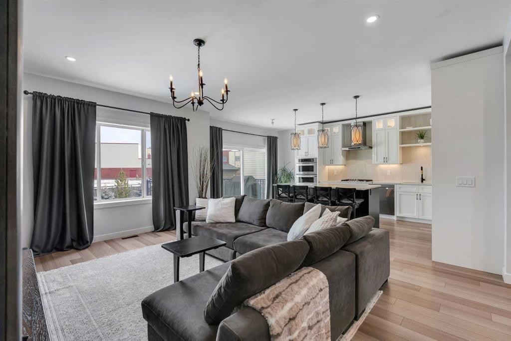 143 Cranfield Circle Se, Calgary, AB - Indoor Photo Showing Living Room