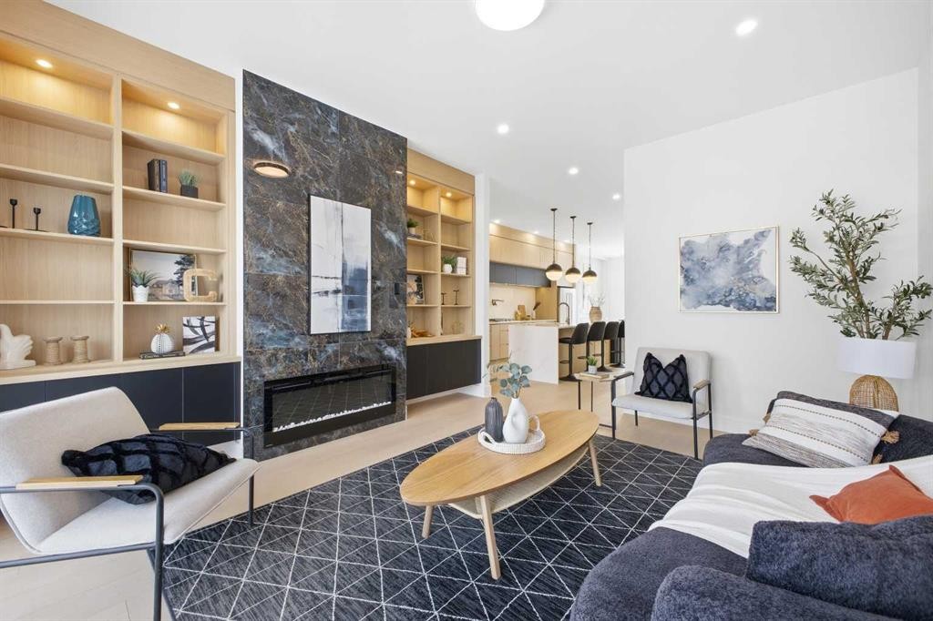 2105 7 Street Ne, Calgary, AB - Indoor