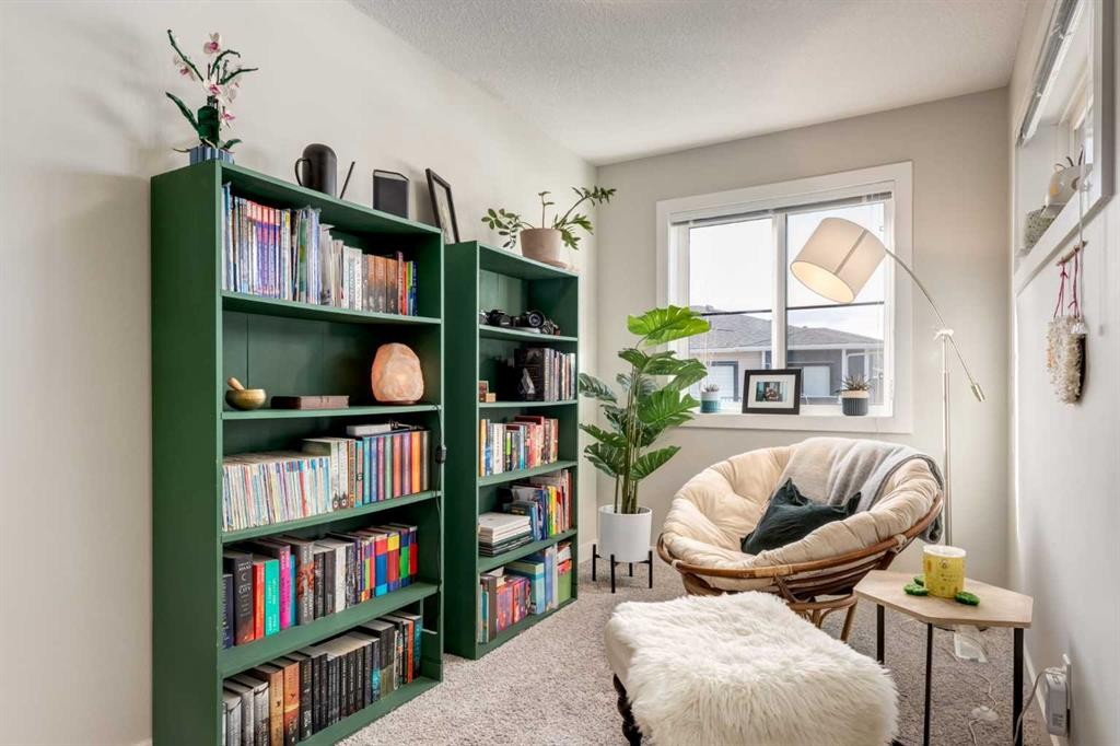 212 Crestbrook Common Sw, Calgary, AB - Indoor