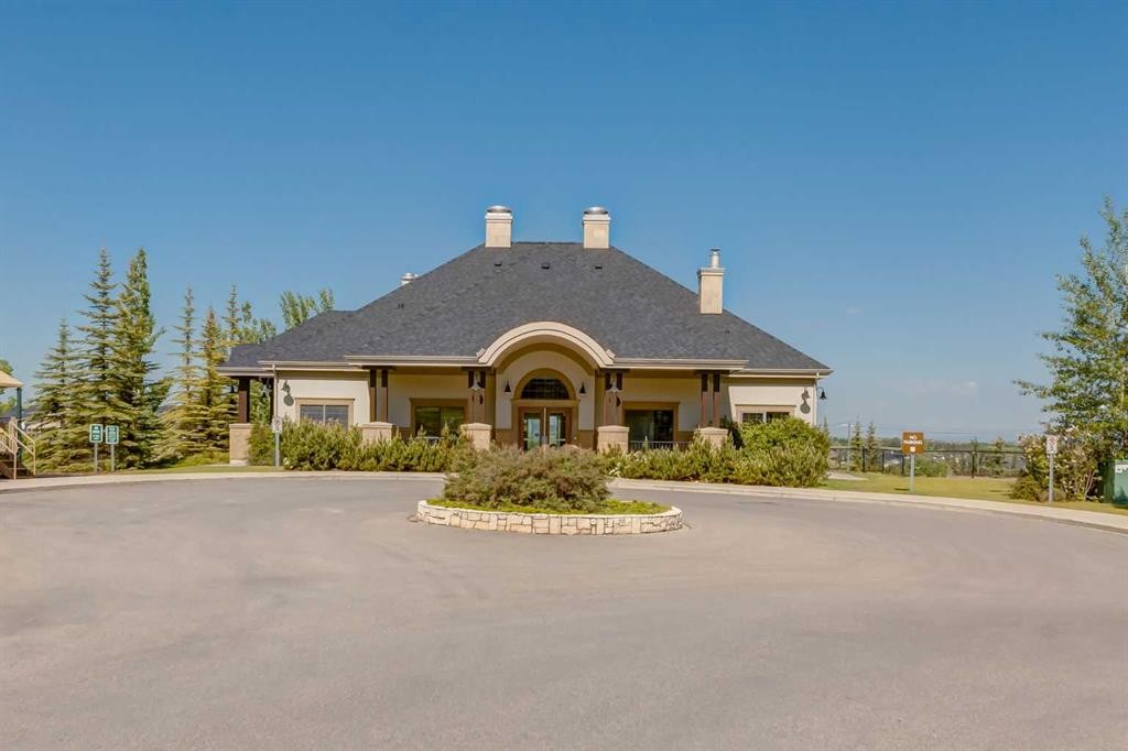 212 Crestbrook Common Sw, Calgary, AB - Outdoor With Facade