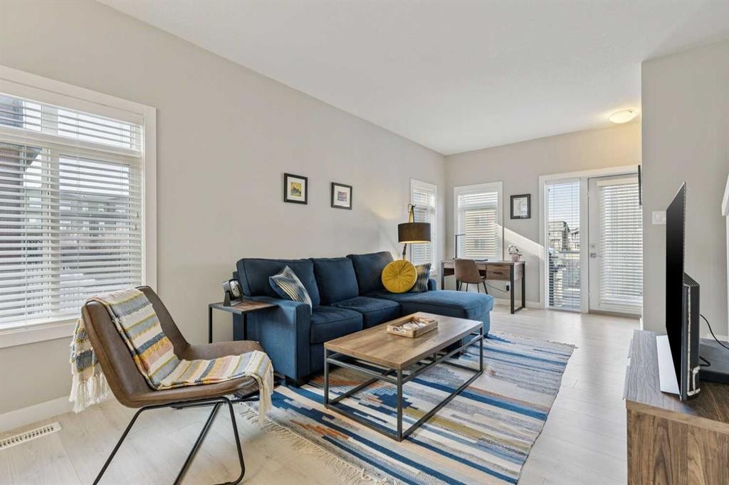 78 Sage Bluff Circle Nw, Calgary, AB - Indoor Photo Showing Living Room