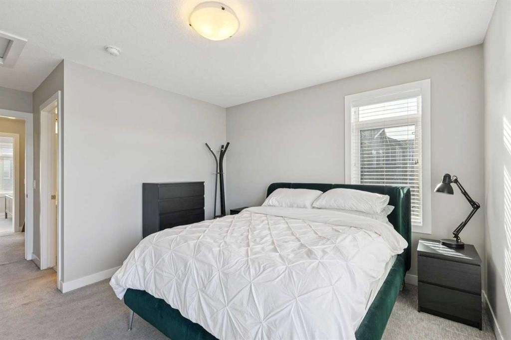 78 Sage Bluff Circle Nw, Calgary, AB - Indoor Photo Showing Bedroom