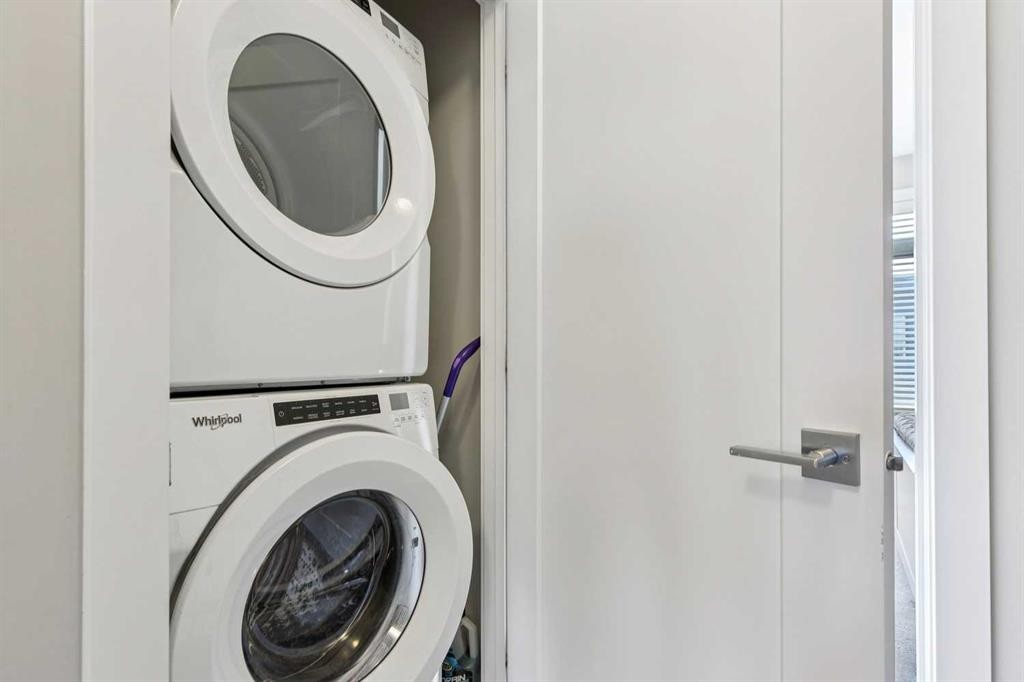 78 Sage Bluff Circle Nw, Calgary, AB - Indoor Photo Showing Laundry Room