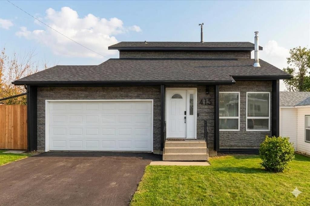 415 Bruce Avenue, Carbon, AB