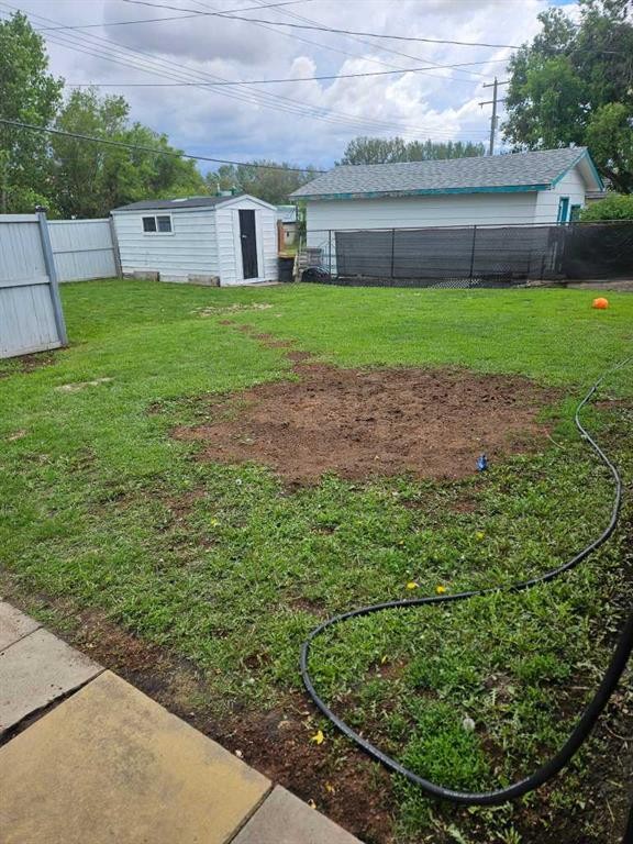 415 Bruce Avenue, Carbon, AB
