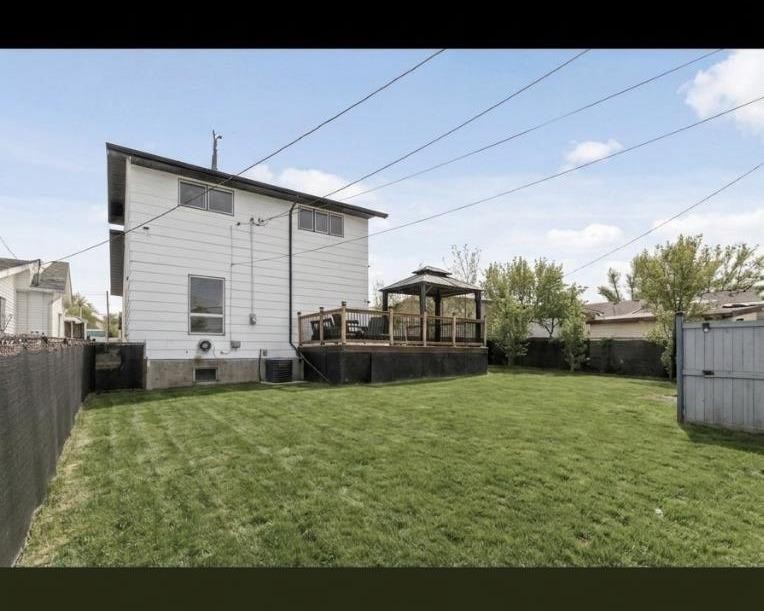 415 Bruce Avenue, Carbon, AB