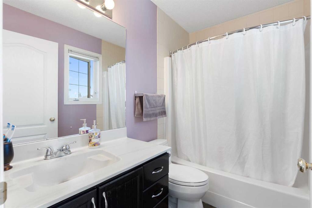 227 Bridlewood Circle Sw, Calgary, AB - Indoor Photo Showing Bathroom