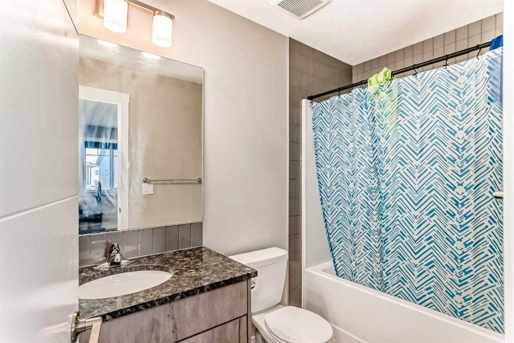 75 Howse Rise Ne, Calgary, AB - Indoor Photo Showing Bathroom