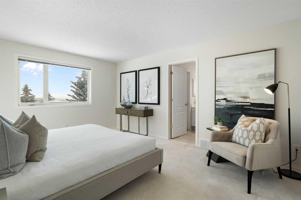 100 Hamptons Link Nw, Calgary, AB - Indoor Photo Showing Bedroom
