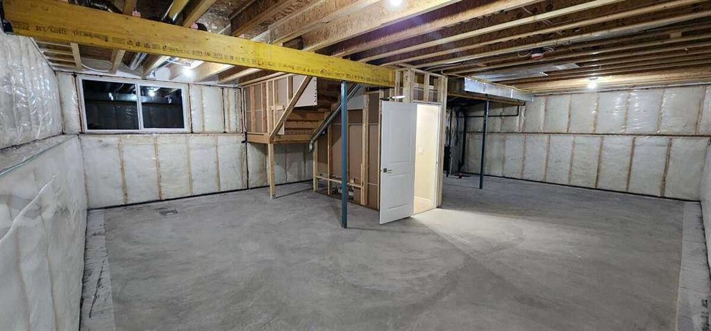5518 52 Street, Olds, AB - Indoor Photo Showing Basement