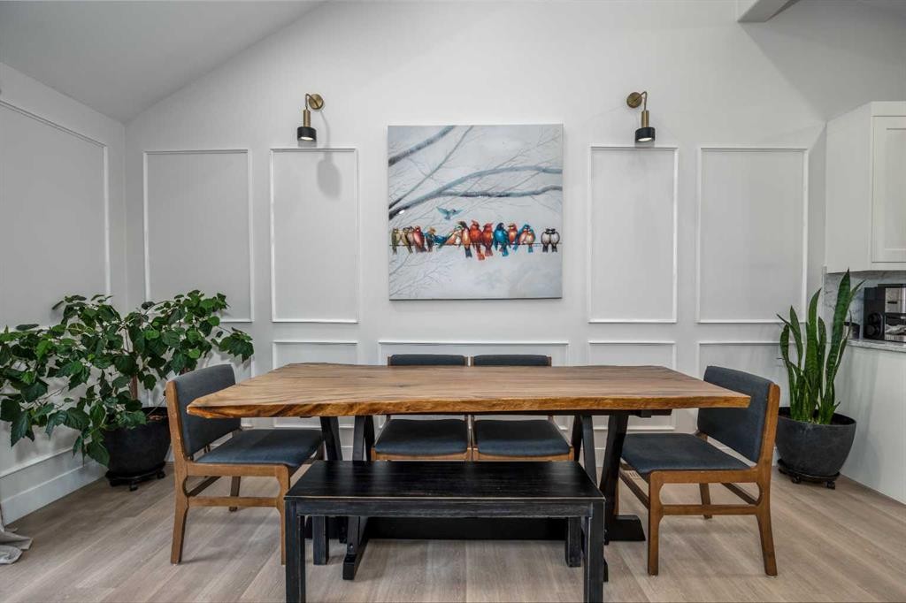 168 Oakside Circle, Calgary, AB - Indoor Photo Showing Dining Room