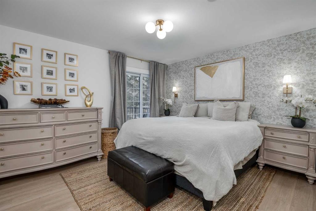 168 Oakside Circle, Calgary, AB - Indoor Photo Showing Bedroom