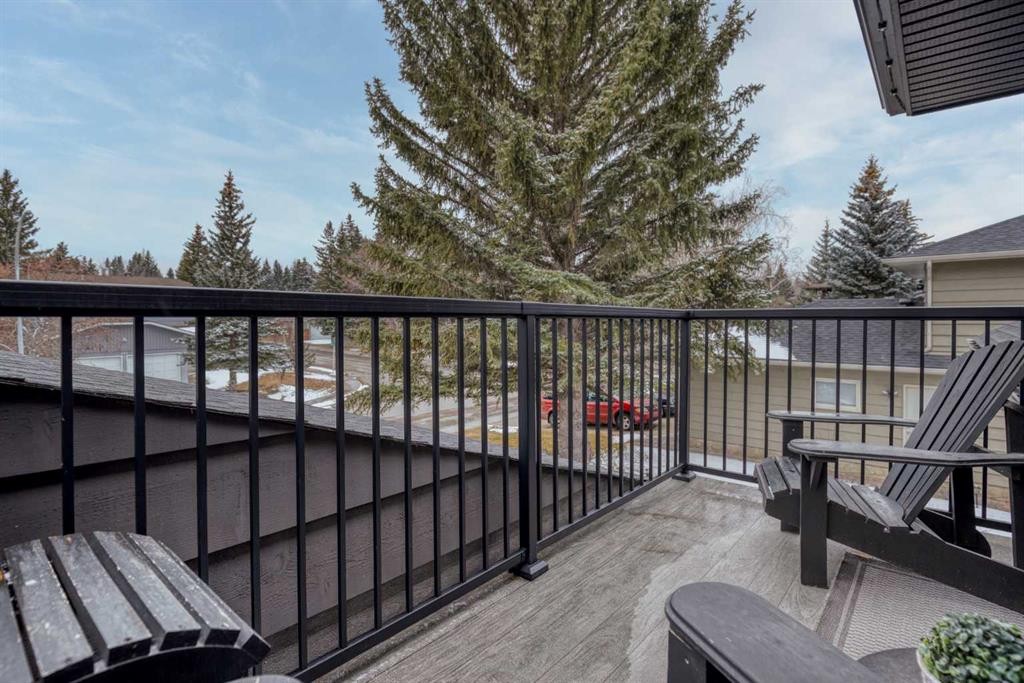 168 Oakside Circle, Calgary, AB - Outdoor With Balcony With Exterior