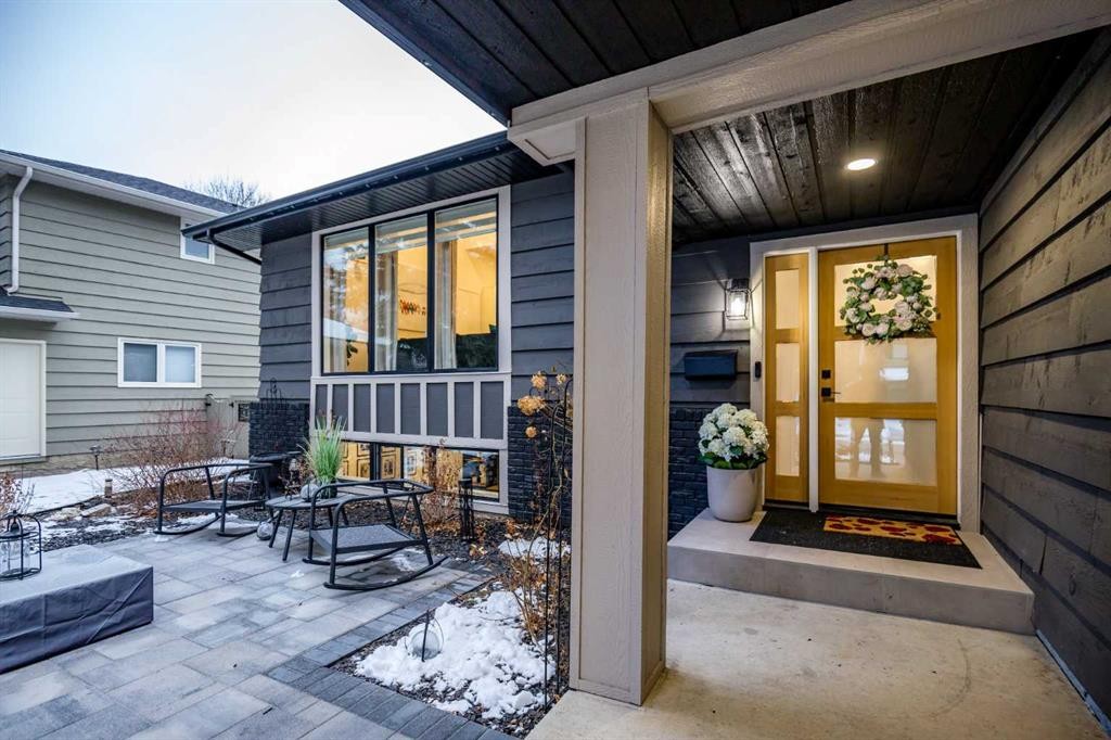 168 Oakside Circle, Calgary, AB - Outdoor With Deck Patio Veranda With Exterior