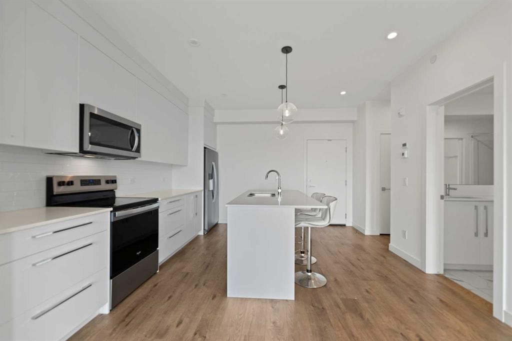 3620-60 Skyview Ranch Road Ne, Calgary, AB - Indoor Photo Showing Kitchen With Upgraded Kitchen