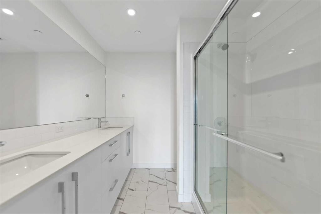 3620-60 Skyview Ranch Road Ne, Calgary, AB - Indoor Photo Showing Bathroom