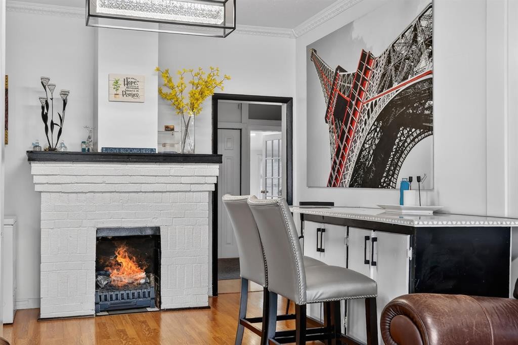 2130 20 Avenue, Bowden, AB - Indoor With Fireplace