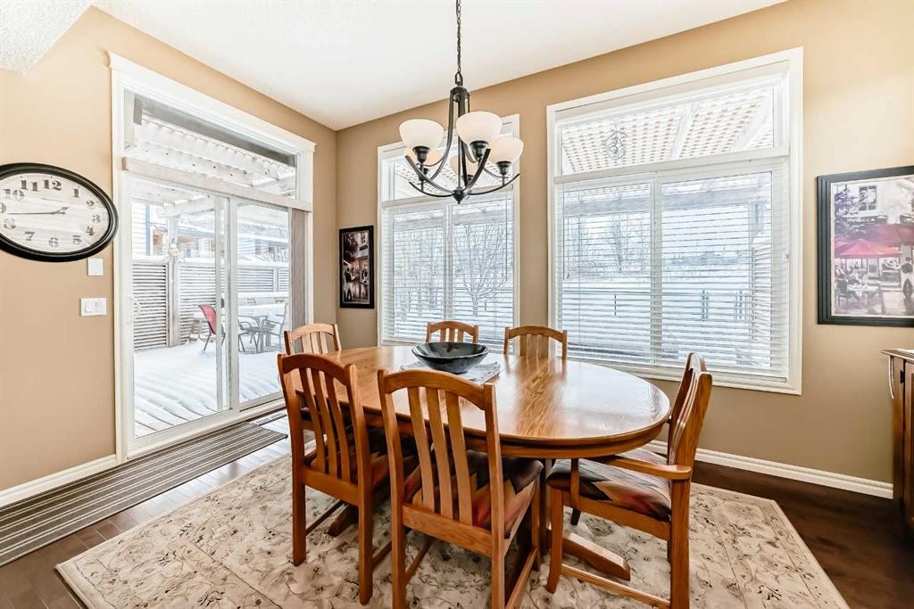 41 Kincora Drive Nw, Calgary, AB - Indoor Photo Showing Dining Room