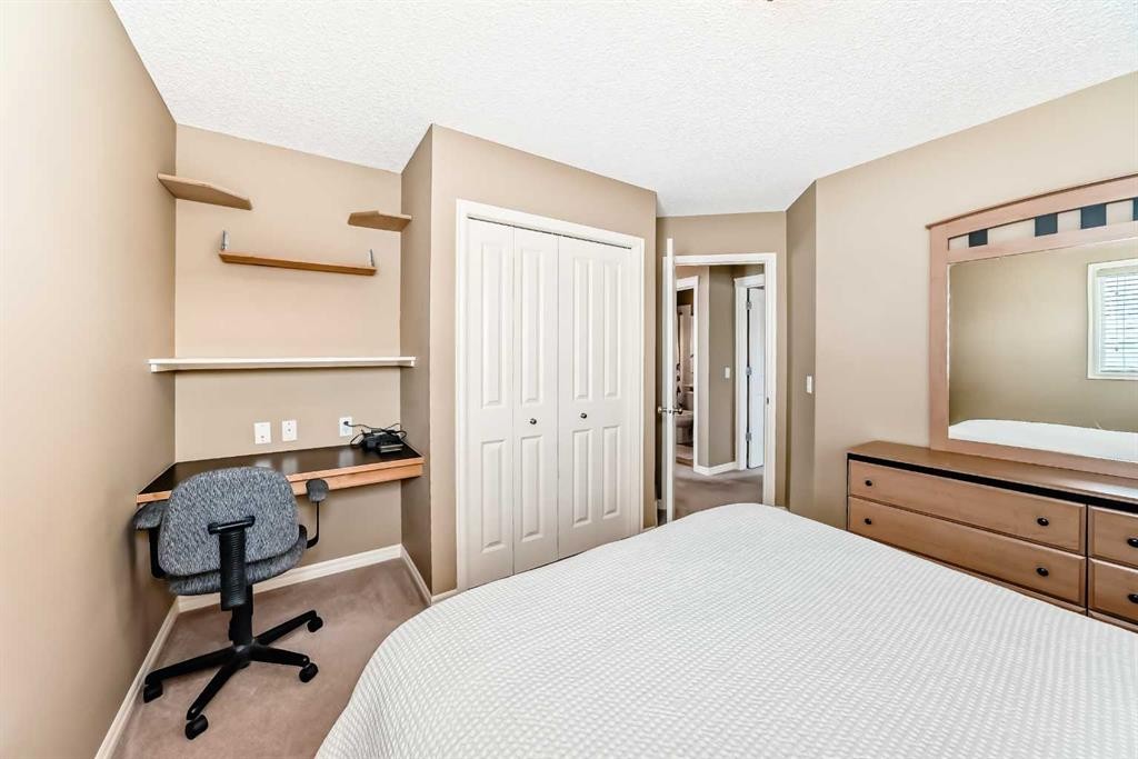 41 Kincora Drive Nw, Calgary, AB - Indoor Photo Showing Bedroom