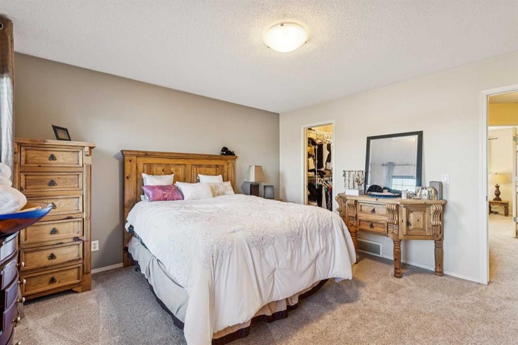 15008 Prestwick Boulevard Se, Calgary, AB - Indoor Photo Showing Bedroom