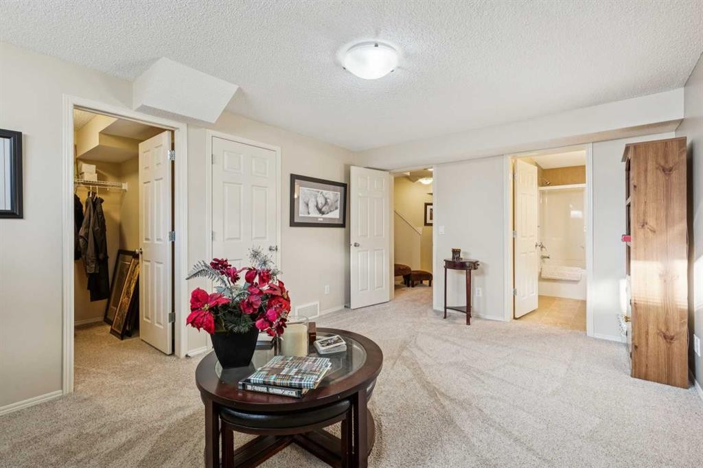 15008 Prestwick Boulevard Se, Calgary, AB - Indoor